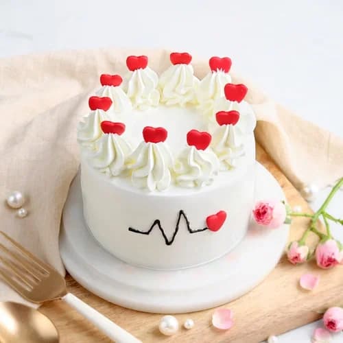 Love Pulse Mini Cream Cake Delice  (300 Gm) — view 2 of 3