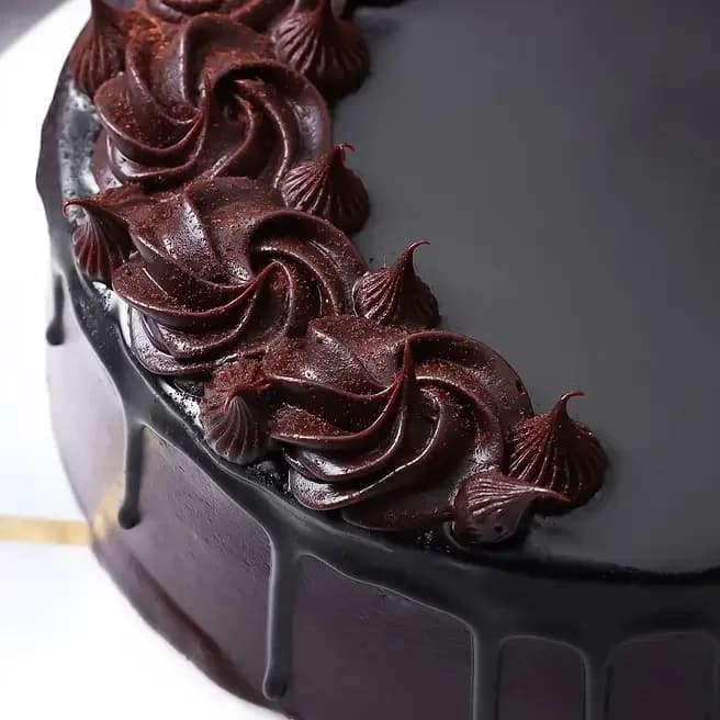 Velvety Chocolate Truffle Cake Sweet  Half Kg — view 3 of 3