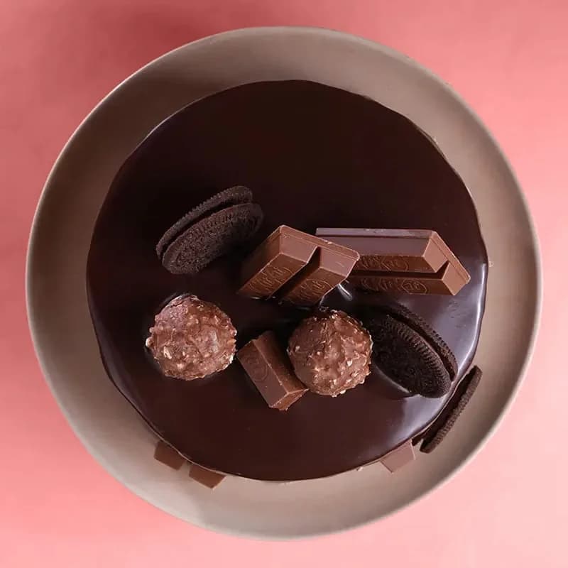 Kit Kat N Ferrero Choco Cake Delice — view 2 of 3