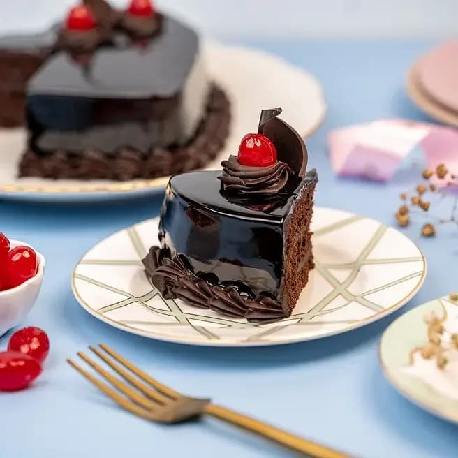 Chocolate Truffle Heart Cake Sweet Half Kg — view 3 of 3