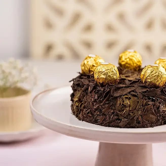 Delectable Rocher Truffle Cake Sweet - 2 Kg — view 2 of 3