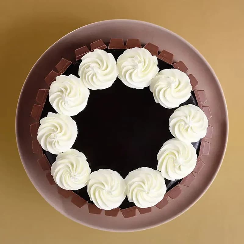 Kit Kat Cream Dollops Cake Sweet — view 2 of 3