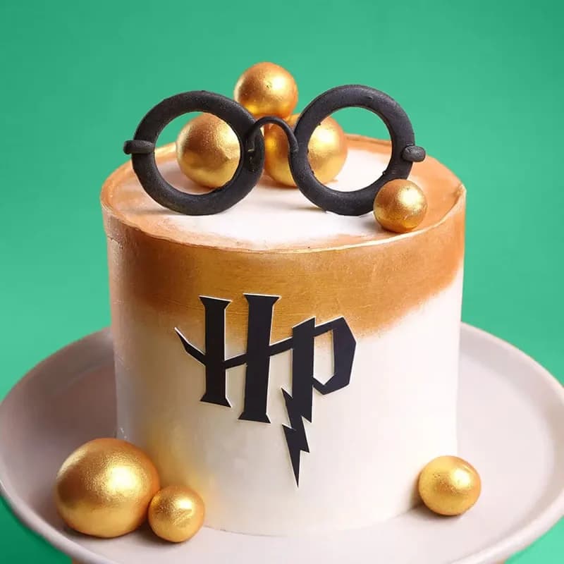 Harry Potter Golden Glow Cake Sweet — view 2 of 3