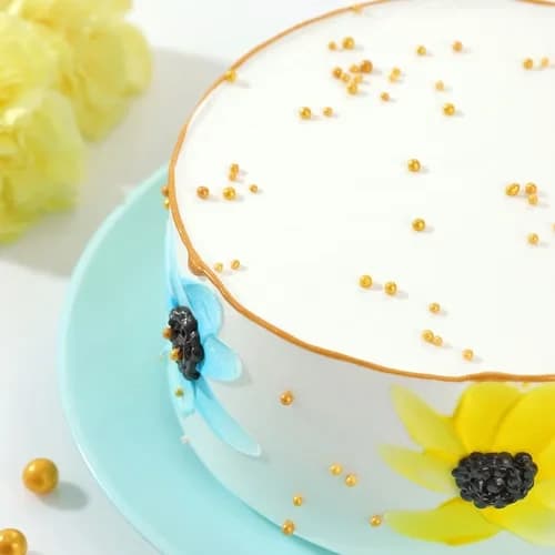 Sprinkle Floral Cake Sweet — view 2 of 3