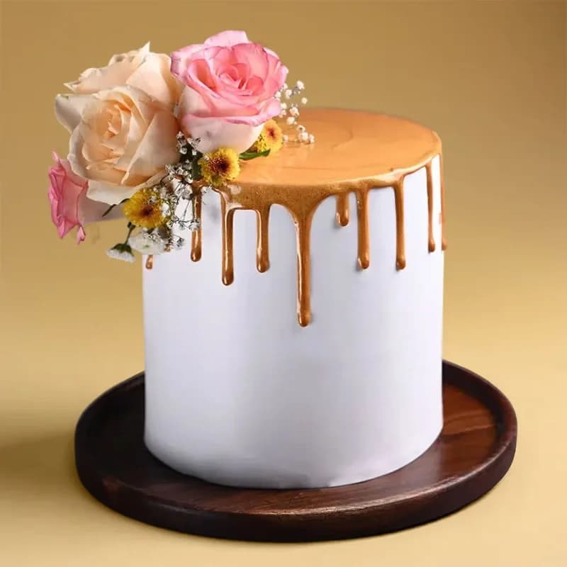 Golden Drip Floral Cake Sweet — view 3 of 3