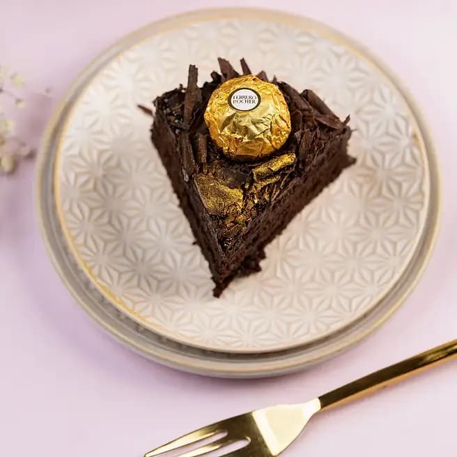 Delectable Rocher Truffle Cake Sweet - 2 Kg — view 3 of 3