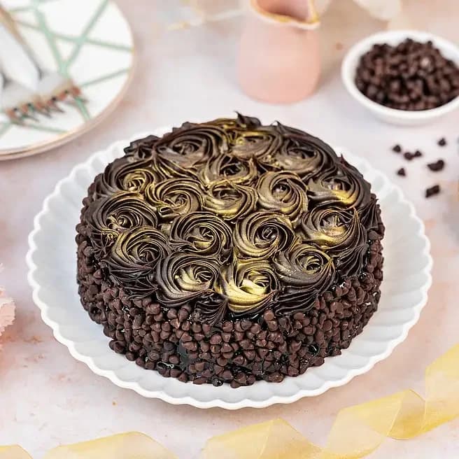 Premium Truffle Designer Cake Sweet - Half Kg — view 1 of 3