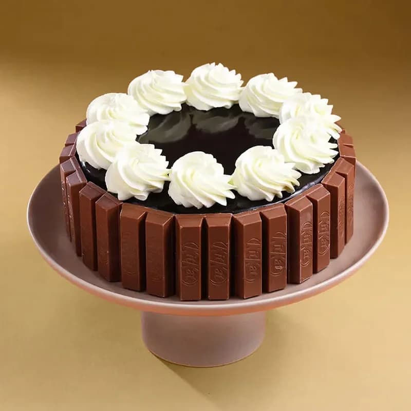 Kit Kat Cream Dollops Cake Sweet — view 1 of 3