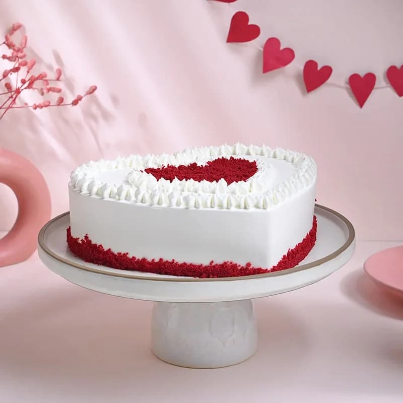 Gratifying Red Velvet Cake Sweet — view 3 of 4