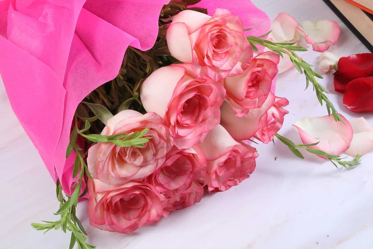 Pink pious rose  Flowers bouquet — view 3 of 3