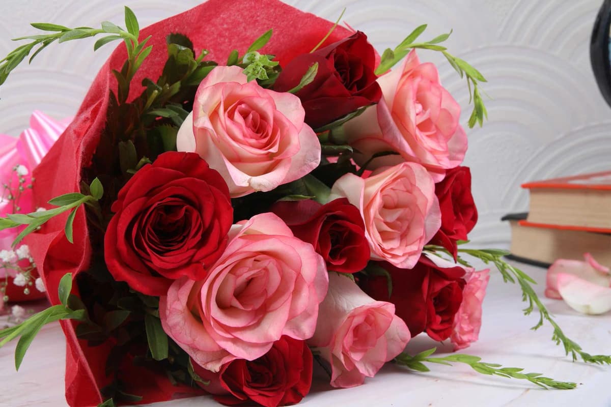 Red and pink rose set Flowers Bouquet — view 2 of 4