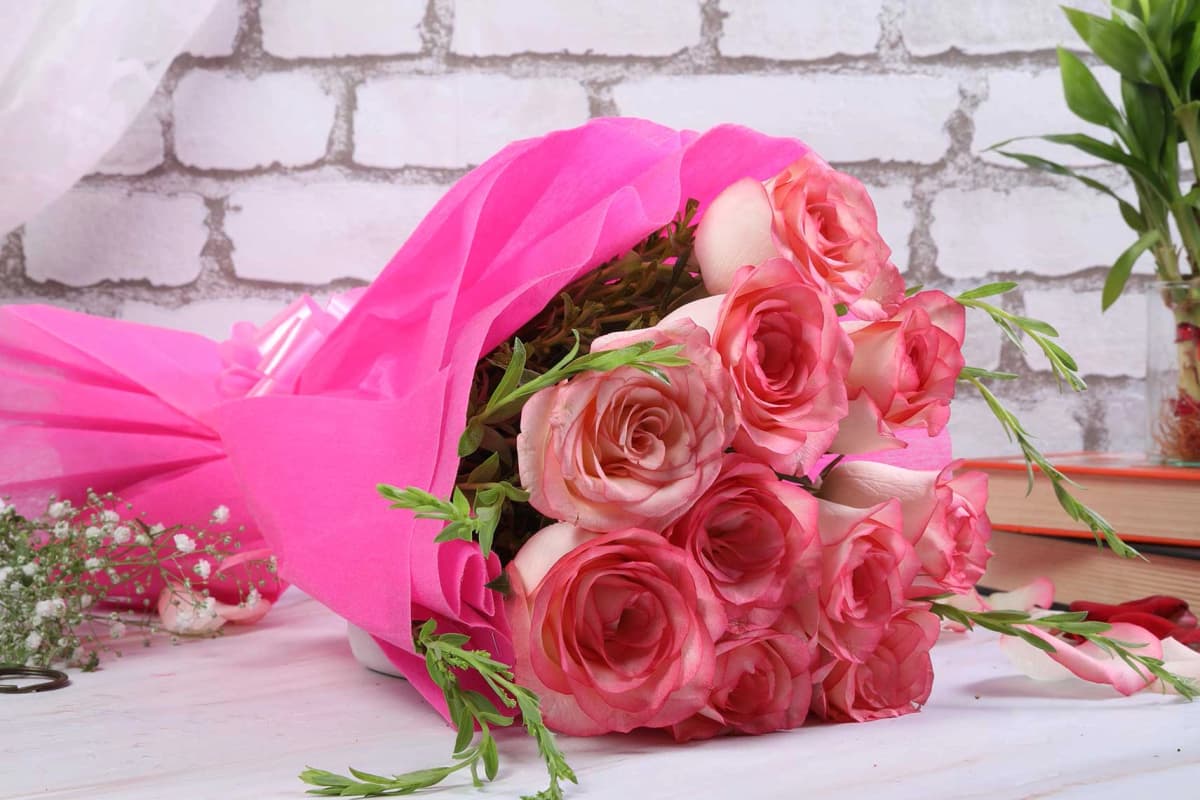 Pink pious rose  Flowers bouquet — view 1 of 3
