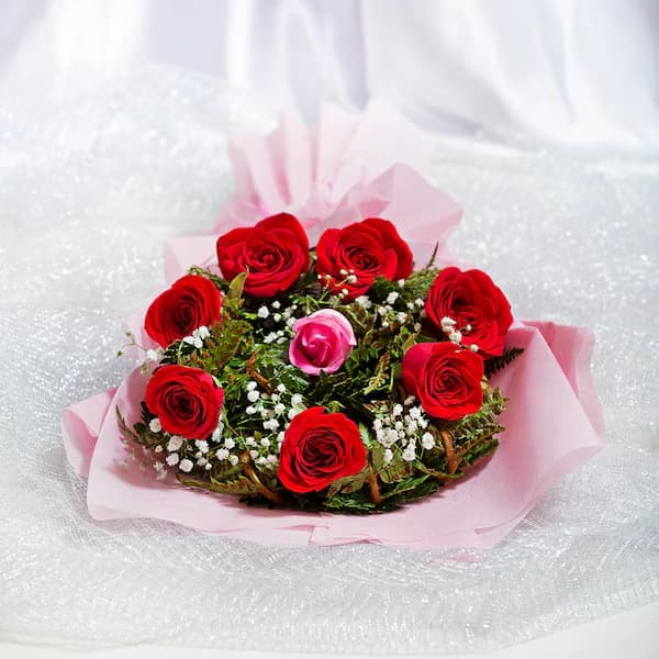 Splendid Love Roses Flowers  Bouquet — view 3 of 3