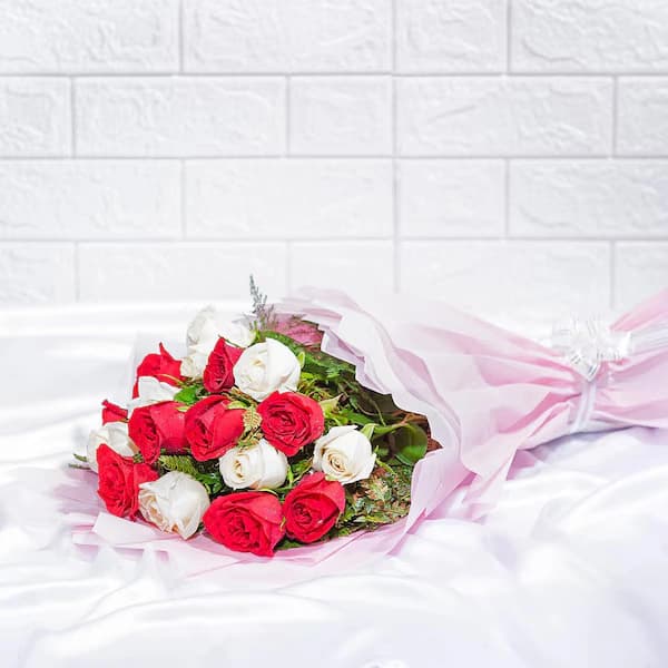 Ravishing Mix Roses Flowers  Bouquet — view 2 of 3