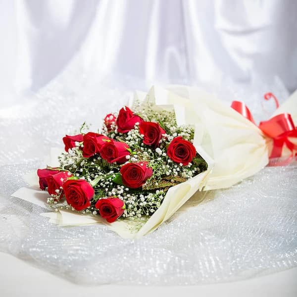 Classic Aura 12 Red Roses Flowers  Bouquet — view 2 of 3