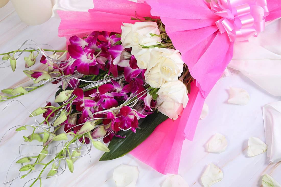 Rose and orchid gifting Flowers  bouquet — view 3 of 3