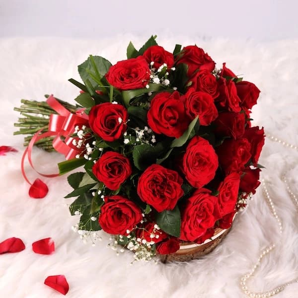 Scarlet Rose Flowers  Bouquet — view 2 of 4