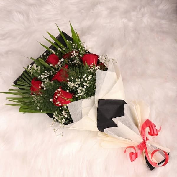 Adorable Red Roses Flowers  Bunch — view 2 of 3