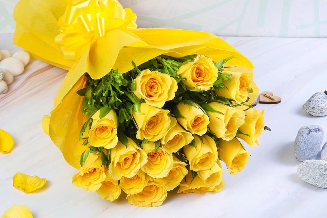 Friendship yellow rose Flowers  bouquet — view 1 of 3