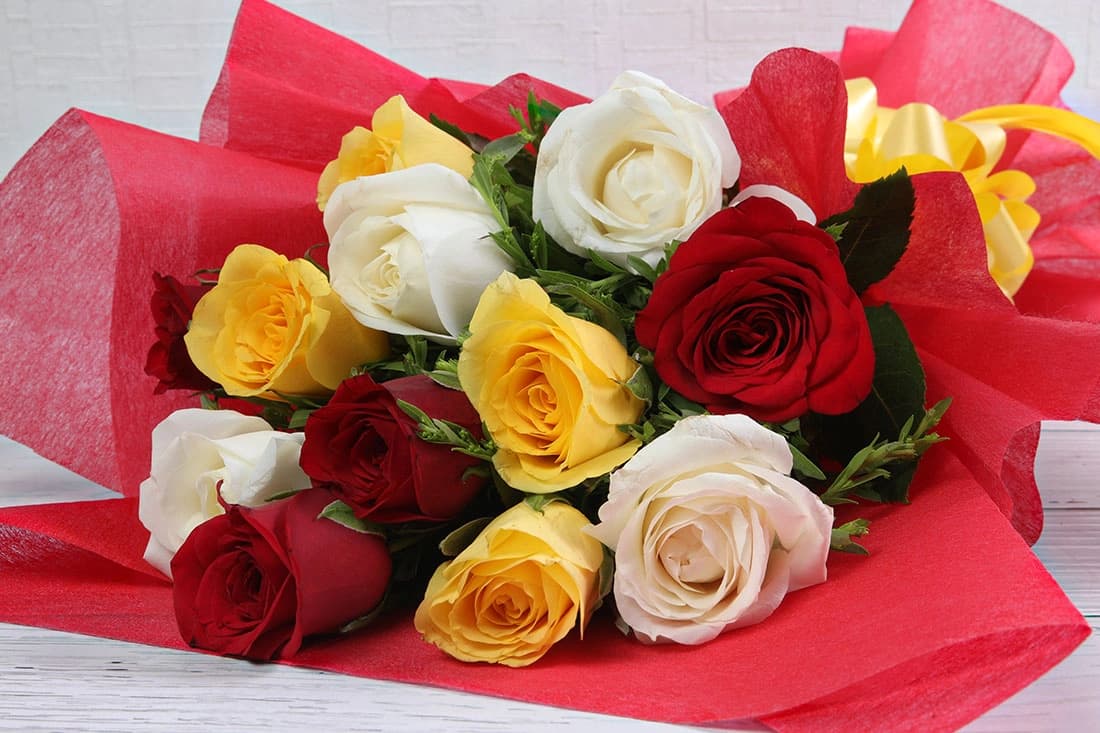 Multi tose  Flowers bouquet — view 3 of 3
