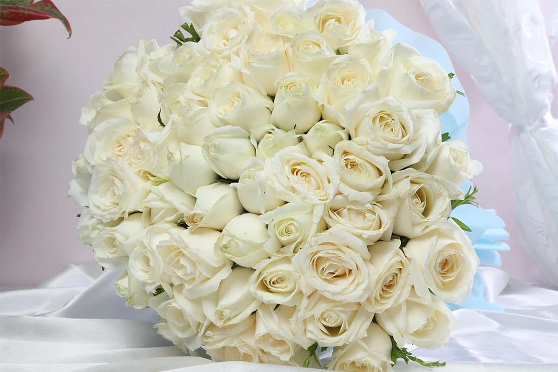 White falcon Flowers  bouquet — view 3 of 3