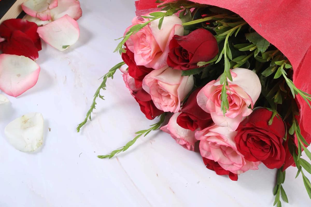 Red and pink rose set Flowers Bouquet — view 3 of 4