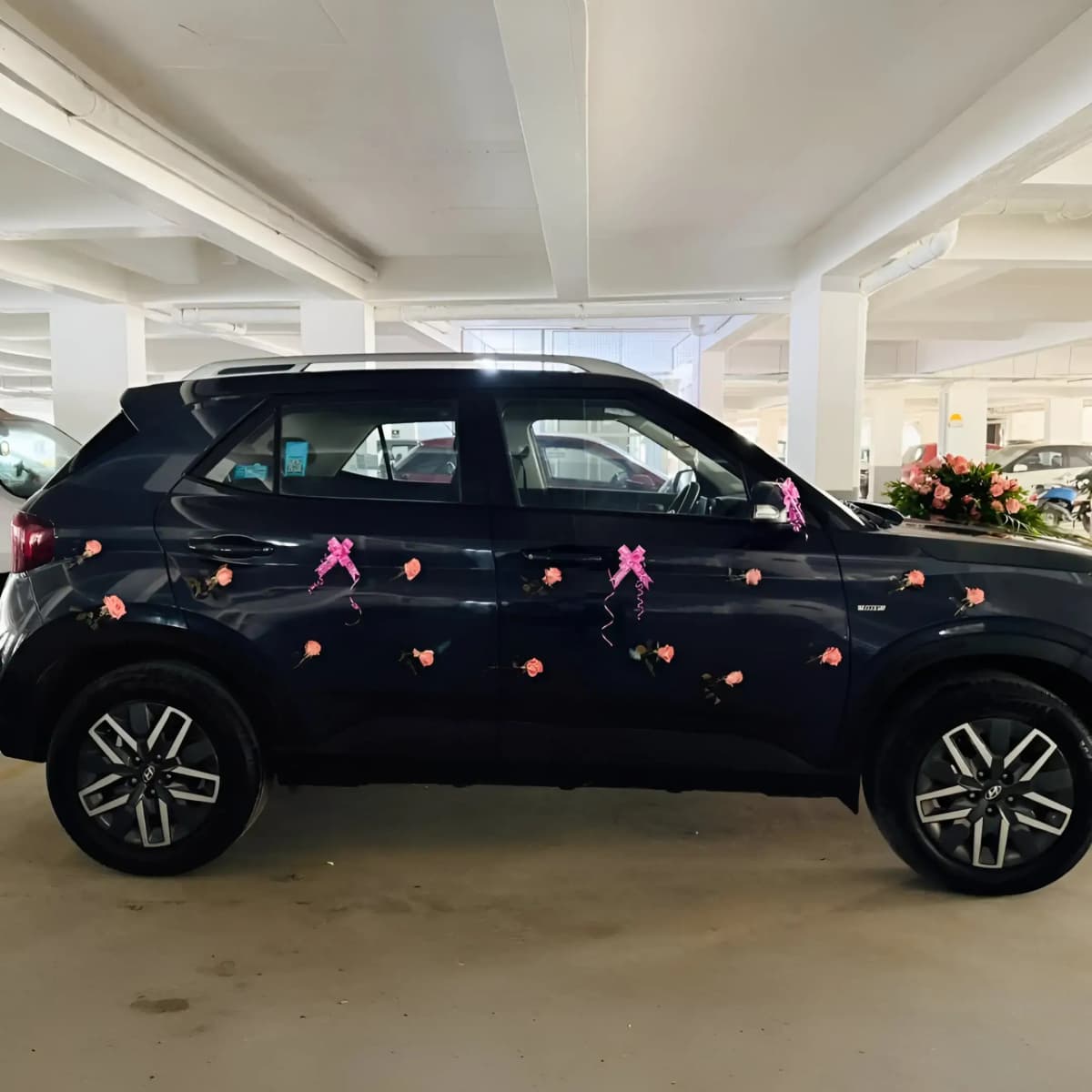 Hyundai Floral Bonnet Bliss Decor — view 3 of 3