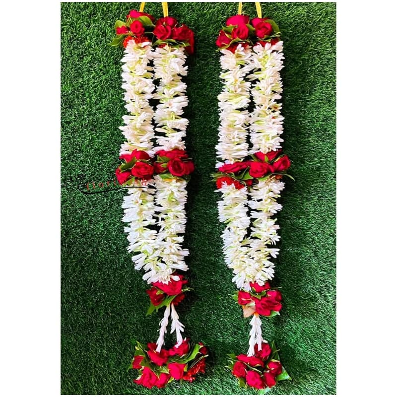 Rajnigandha varmala — view 1 of 1