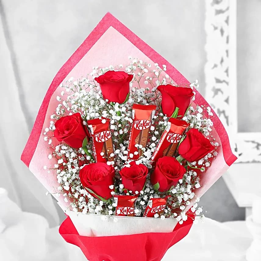 Red Roses Flowers Bunch With Nestle Kitkat Chocolates — view 2 of 4
