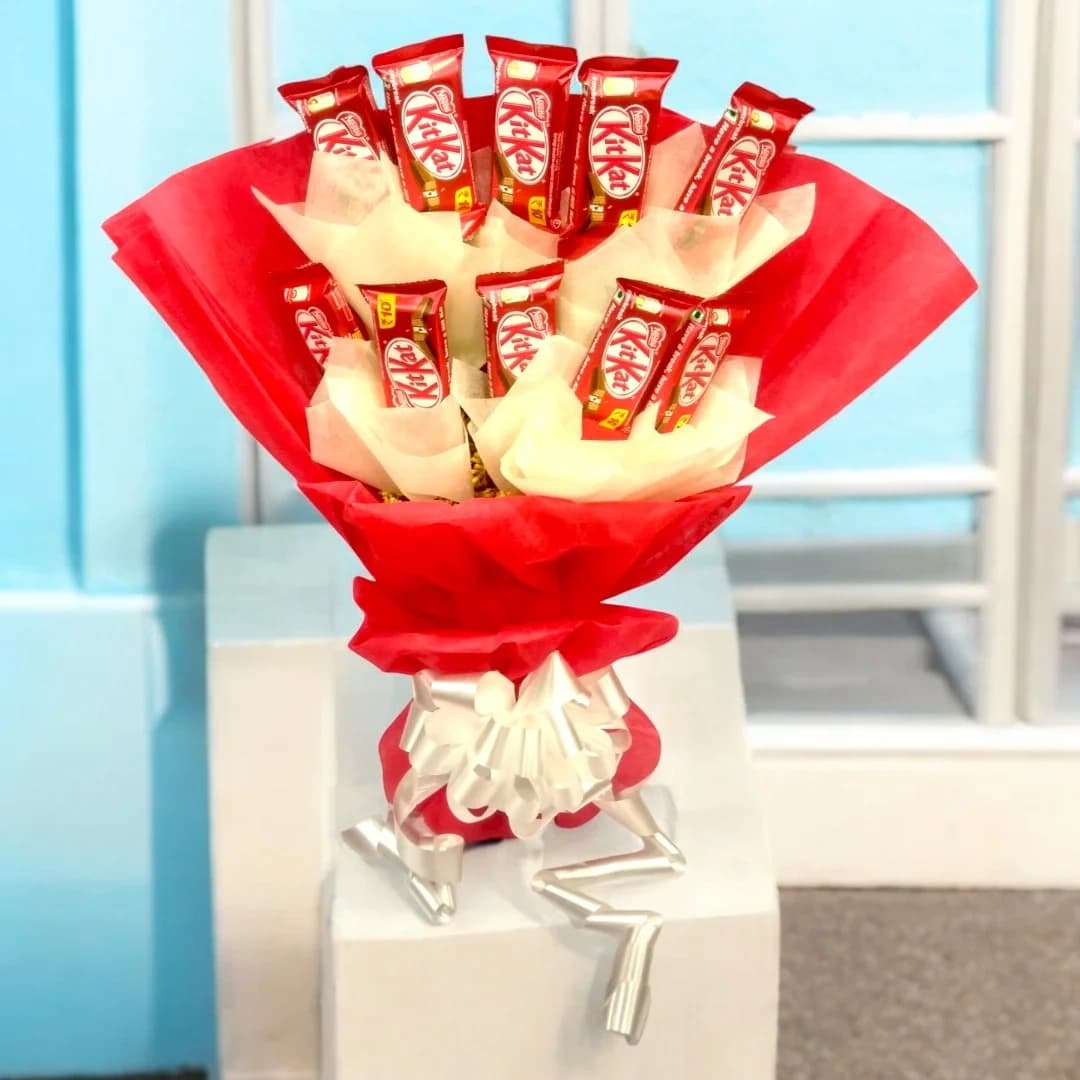 10 Kitkat Choco Bouquet — view 2 of 2