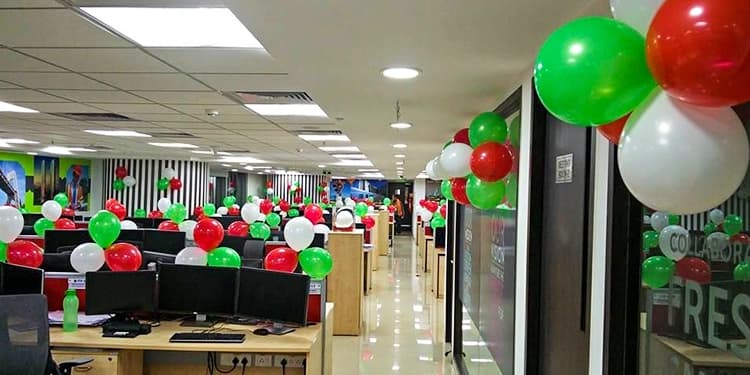 Green -Red-White Colour Office Decor Set — view 3 of 4
