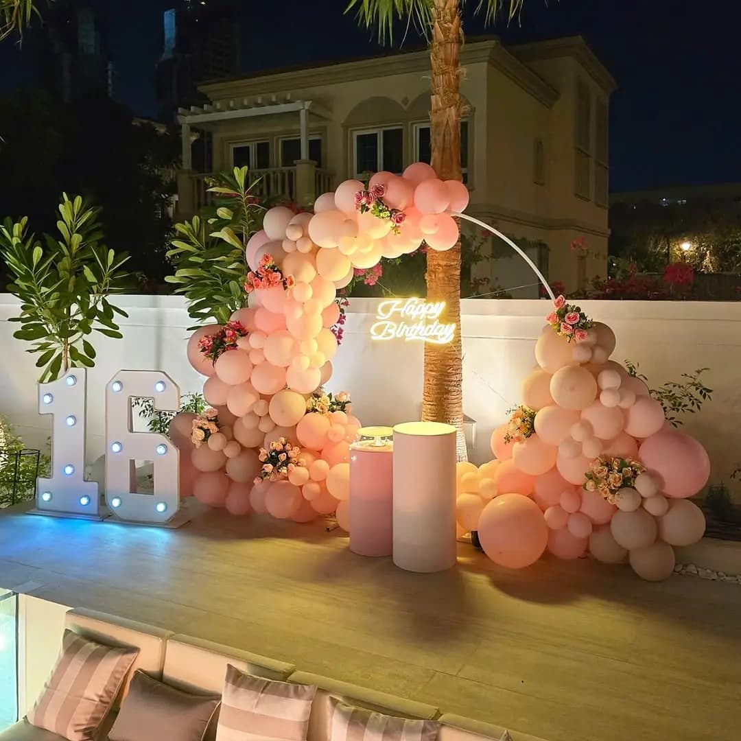 Rosy Ring Premium Backdrop Set — view 3 of 3