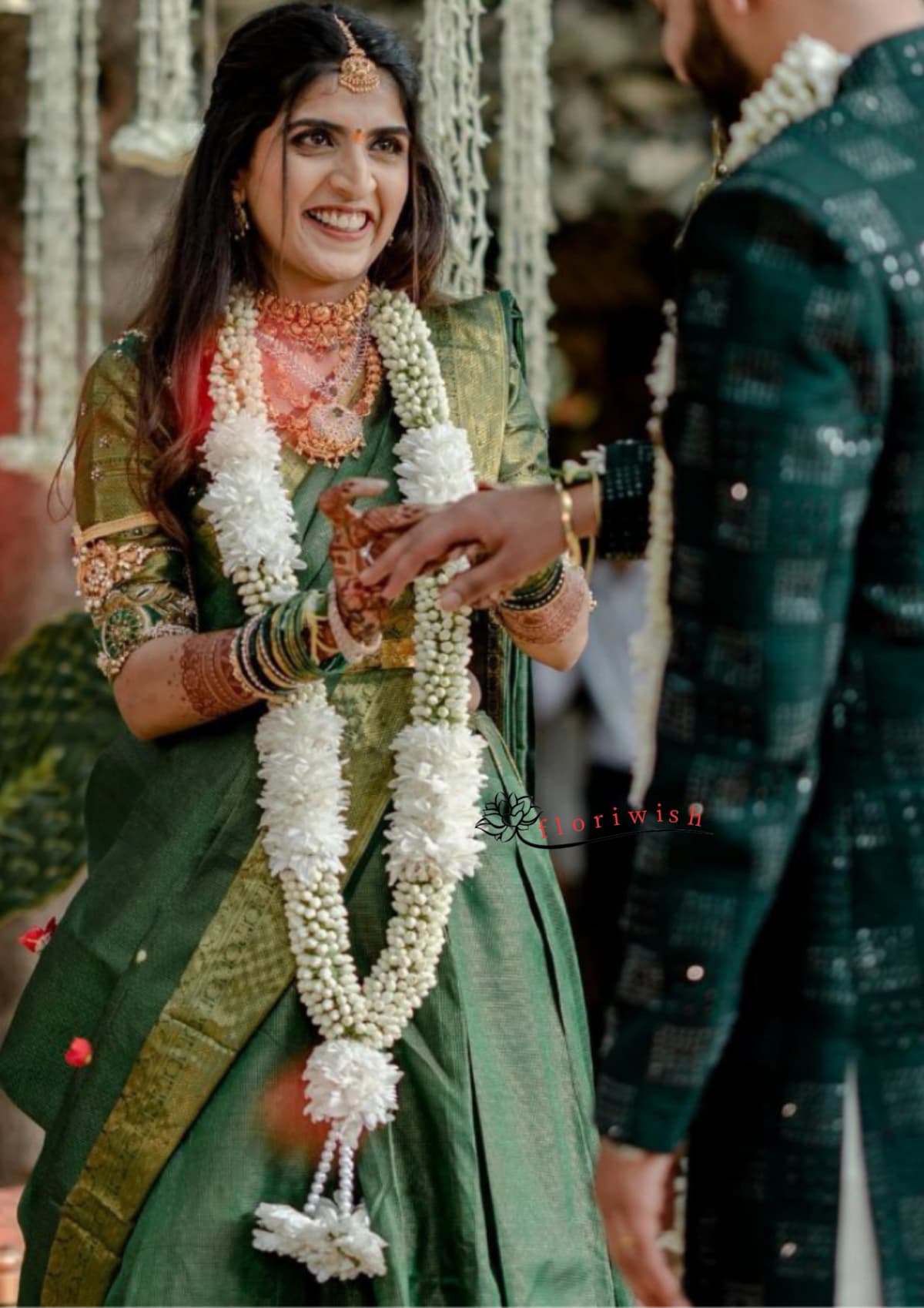 Mogra Varrmala — view 2 of 2